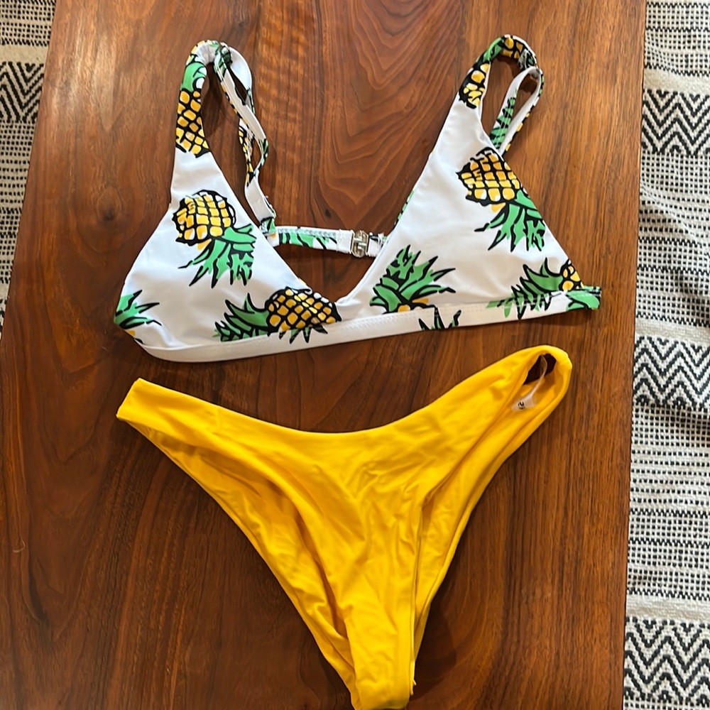 Pineapple bikini set